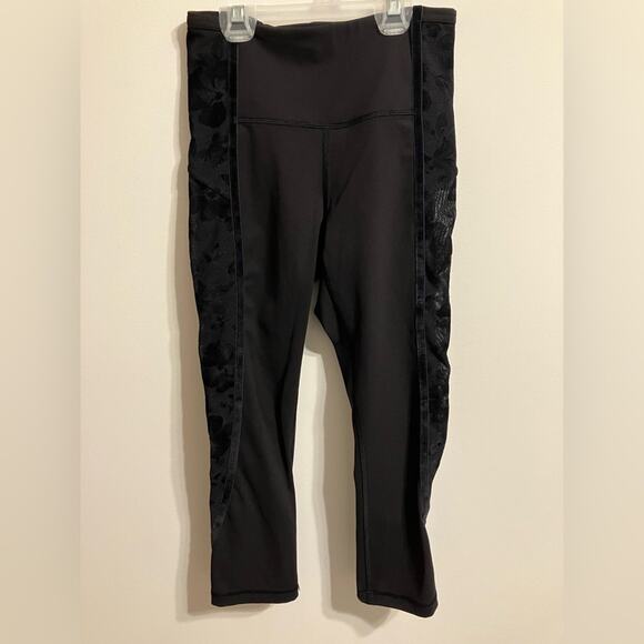 Lululemon Wunder Under Crop High-Rise Black Velvet Floral Flocked 21 Sz 4 - Picture 3 of 13